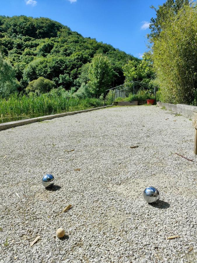 Les Pieds Dans L'Eau, Gite Le Blagour Lachapelle-Auzac Exterior photo